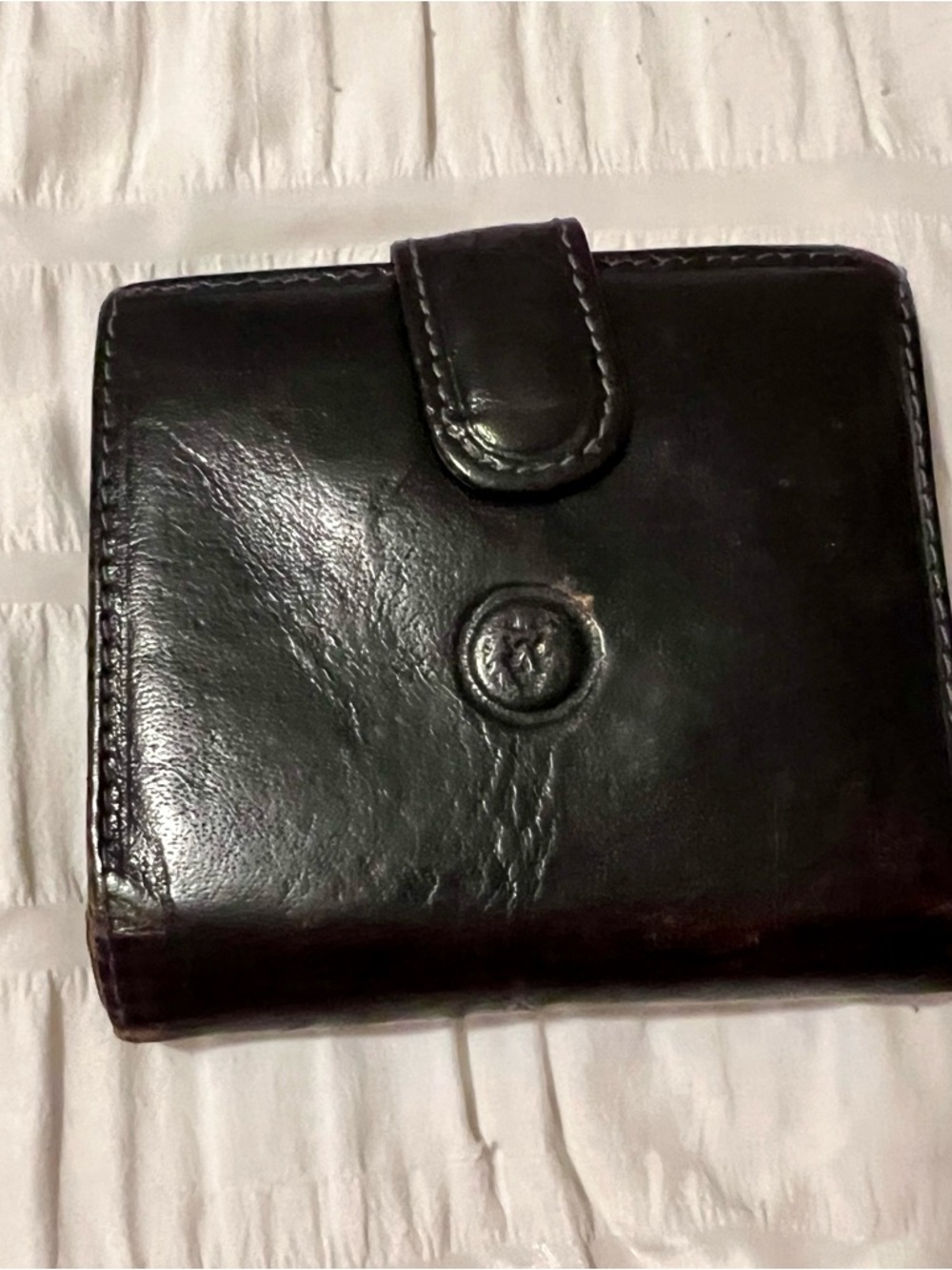 Vera Pelle Black Leather Snap Bifold Wallet